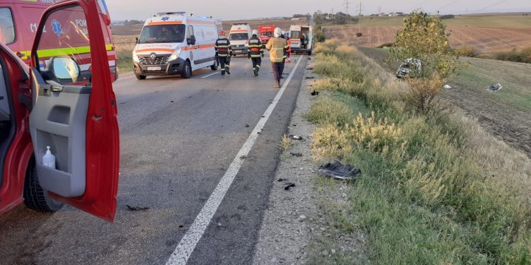 Accident cu microbuzul Dinamo 2 la Câmpulung: un mort