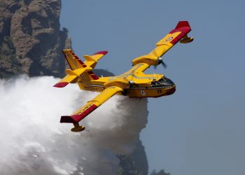Incendii în Grecia: trei pompieri morți, mii de evacuați