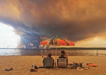 „Norii de foc” schimbă lupta cu incendiile din Franța