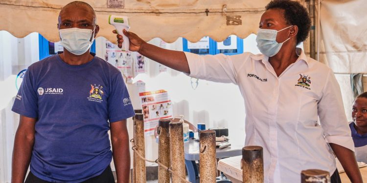 Uganda declară încheiat focarul de Ebola