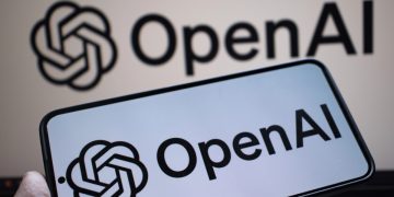 Dispozitivul OpenAI pentru casă ar putea veni în 2027
