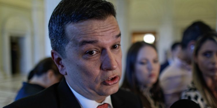 Grindeanu îl atacă pe Bolojan pe tema economiei