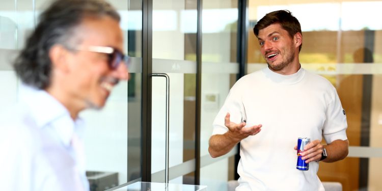 Max Verstappen rămâne la Red Bull până în 2030