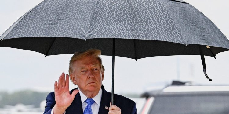 Trump anunță reluarea negocierilor SUA-Iran luni