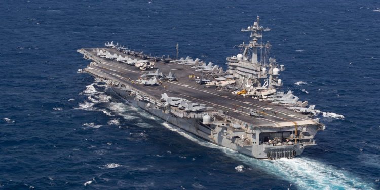 USS George Washington ajunge în Orientul Mijlociu