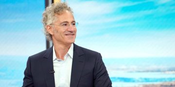 Veniturile Palantir cresc cu 93%, cu o echipă restrânsă